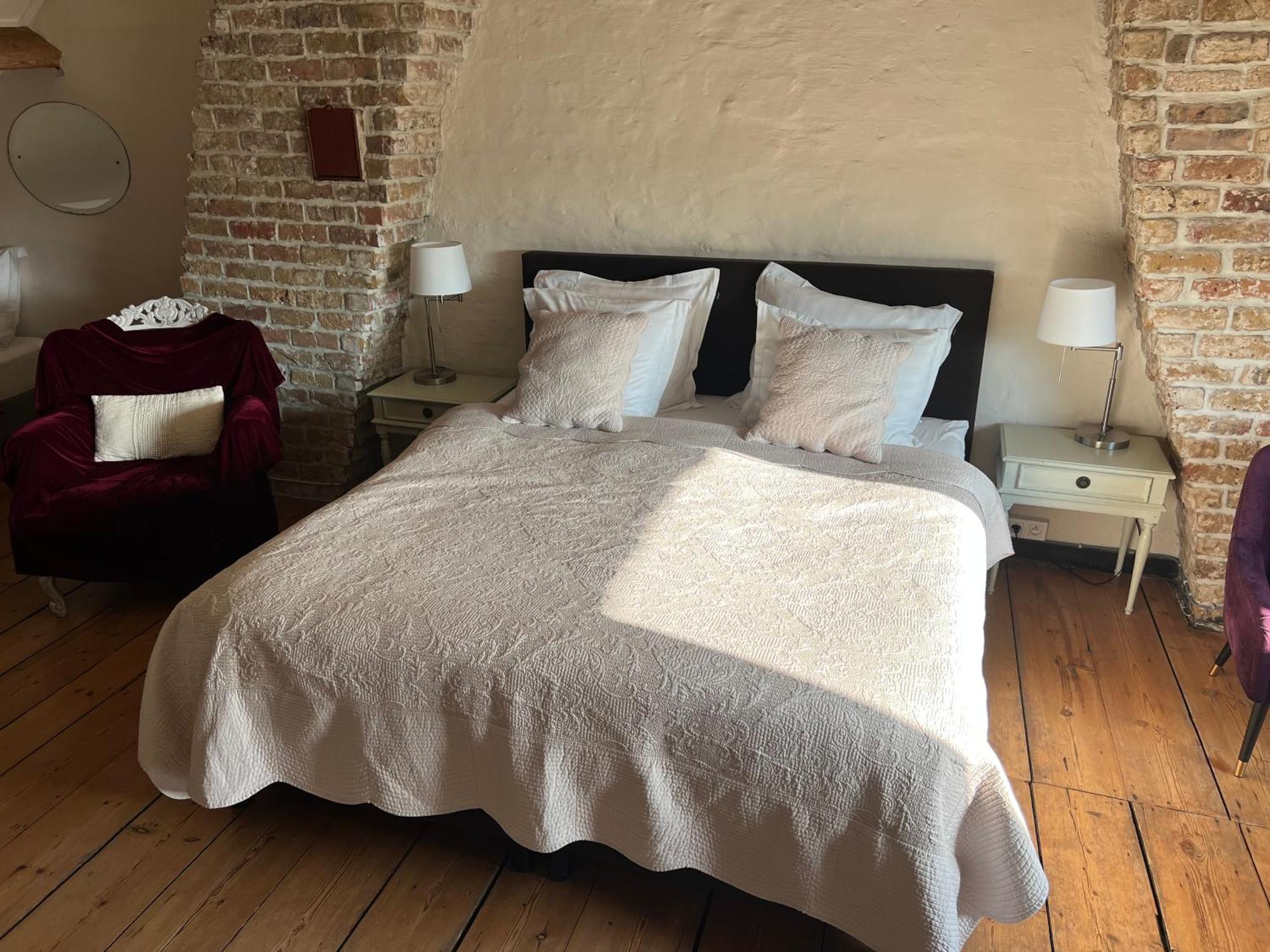 B&B In بروج المظهر الخارجي الصورة